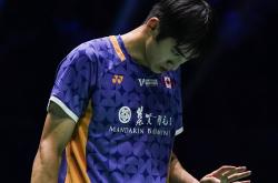 爱游戏官网-羽毛球男单赛场再现激烈对决