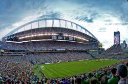 爱游戏在线-保罗末节风暴席卷五棵松，北京队窒息式攻防让尼克斯窒息