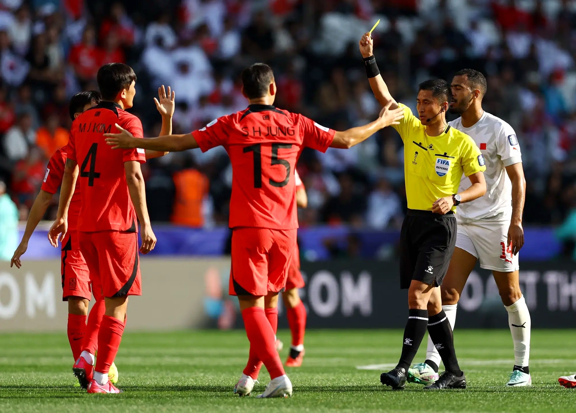 韩国球队在亚洲联赛获得胜利