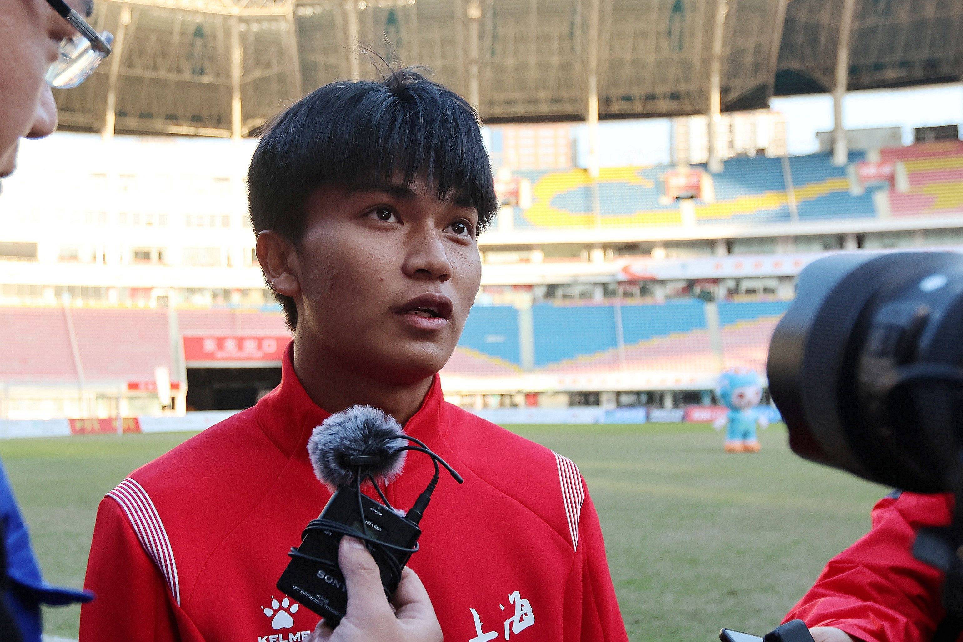 关于祖籍球星代表新国家出征,粉丝掀起热议的信息 关于祖籍球星代表新国家出征,粉丝掀起热议的信息