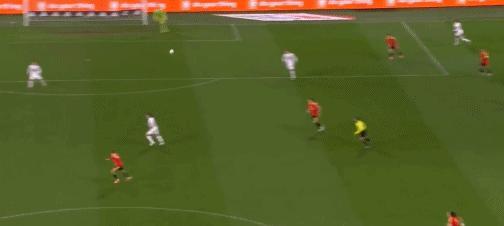 克罗地亚鏖战里昂，奥亚尔萨瓦尔关键制胜的简单介绍