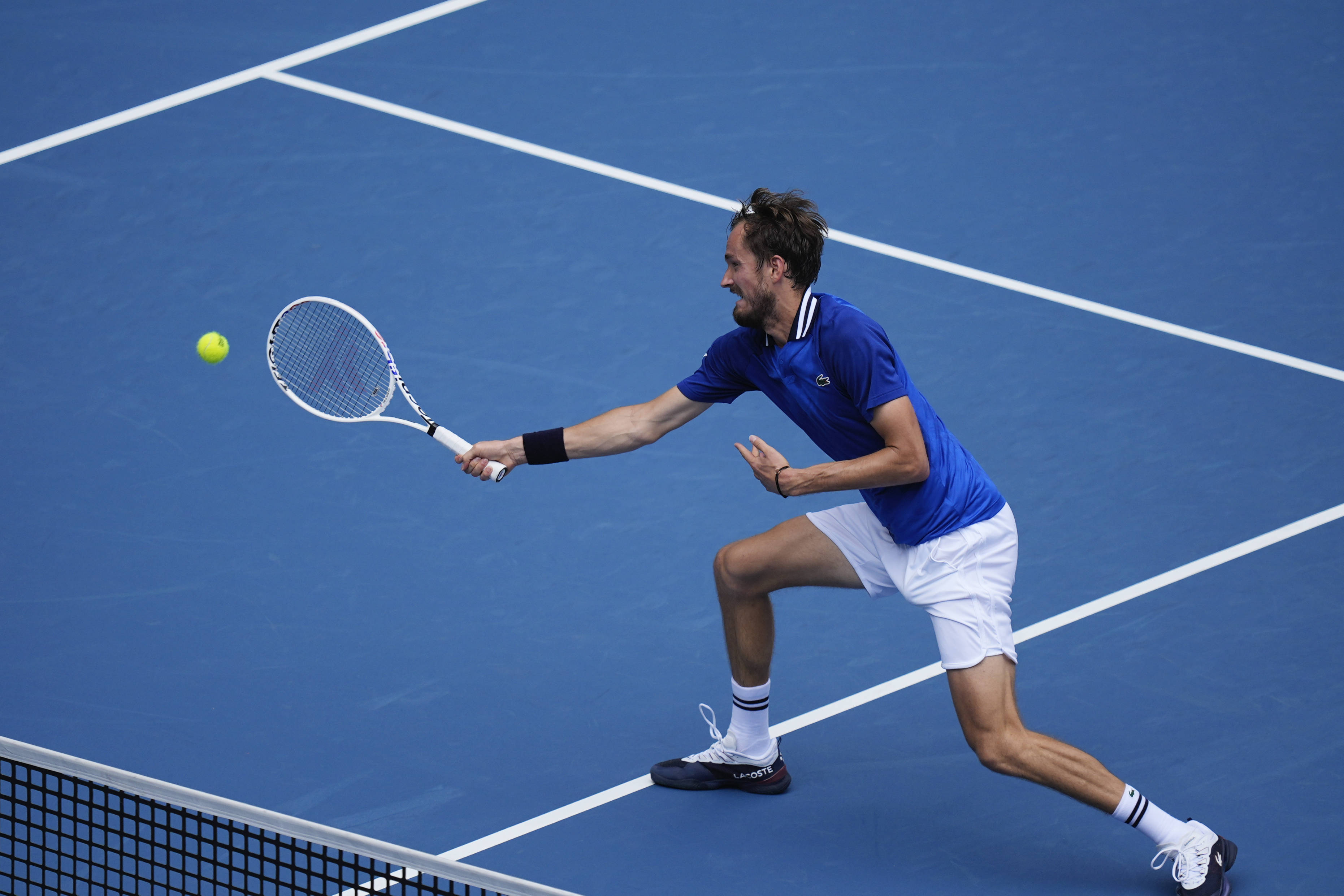 德国网球队逆转西班牙网球队，梅德韦杰夫打破历史纪录的简单介绍