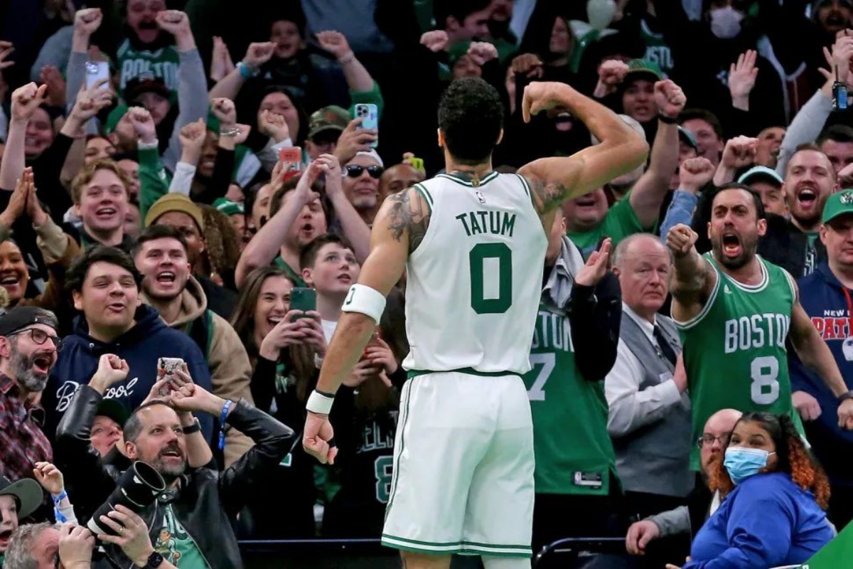 中国男篮轻取步行者，塔图姆高光表现的简单介绍