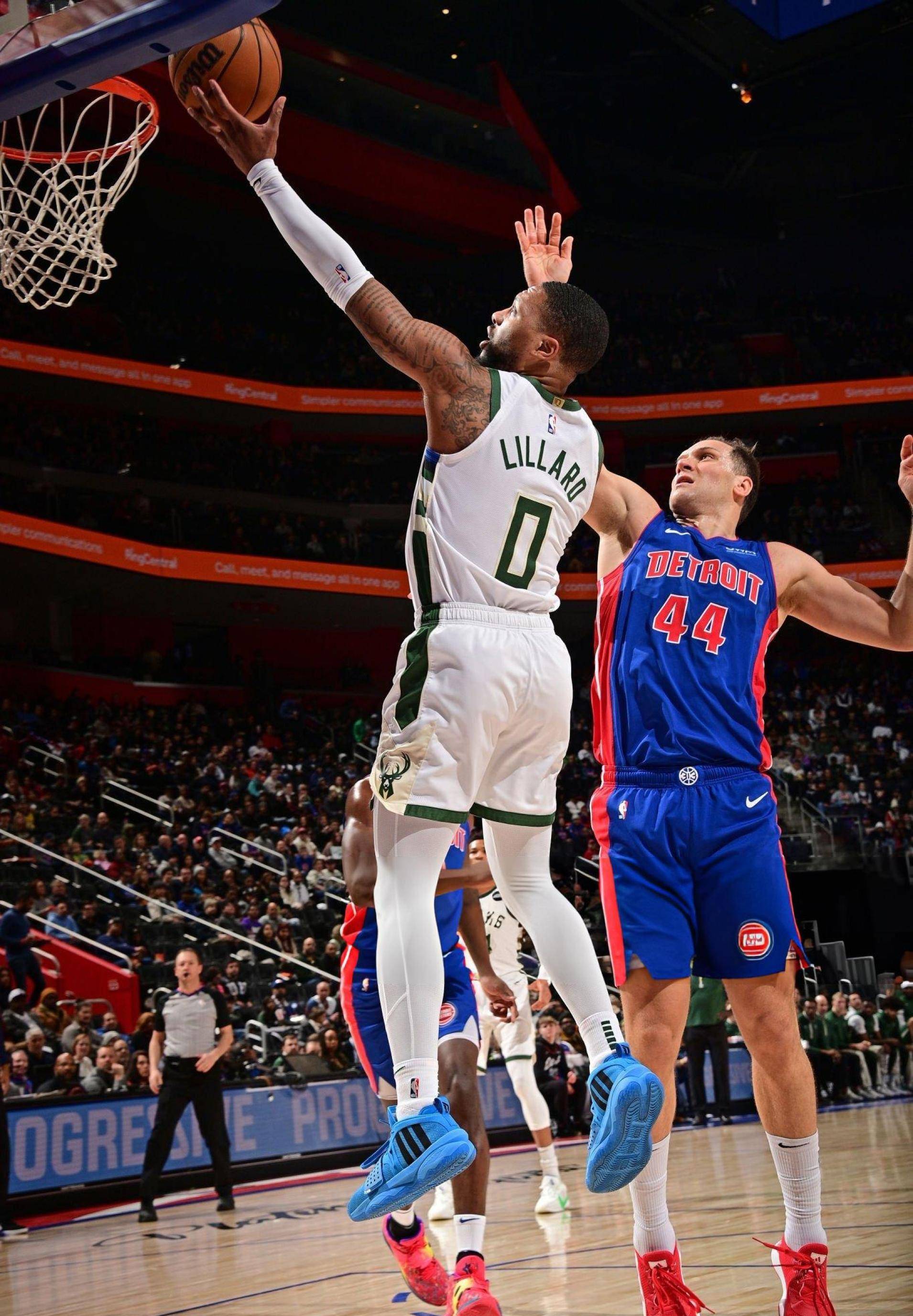 雄鹿逆转鹈鹕，保罗送出助攻的简单介绍