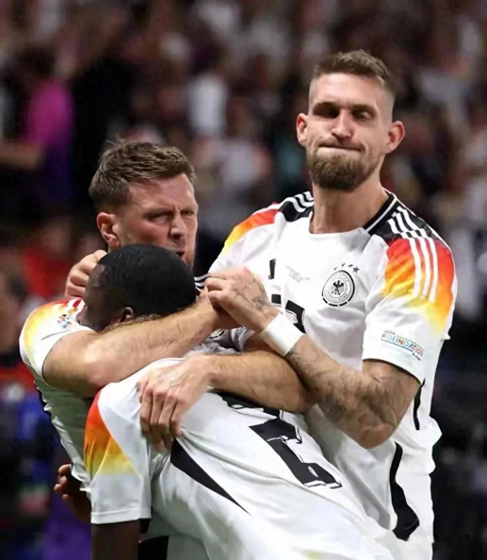 德国队凭借制胜进球，稳坐小组第一