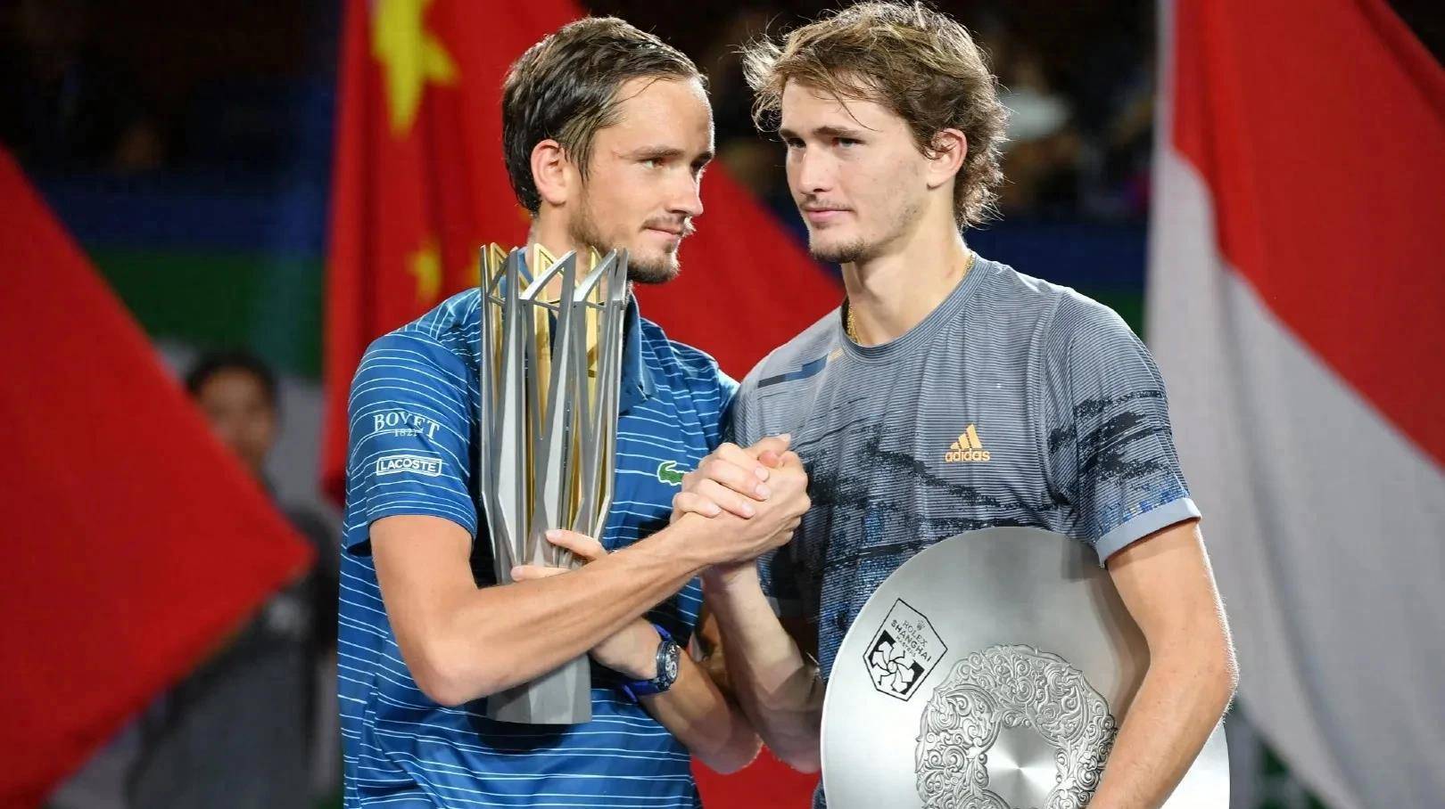 关于温网完胜ATP总决赛,兹维列夫扛起全队的信息 关于温网完胜ATP总决赛,兹维列夫扛起全队的信息